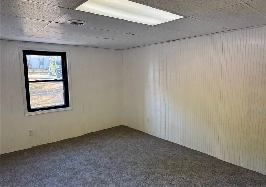 296 Grist Mill Lane Lawrenceville, GA 30046-5563 in Viguie Realty (20)