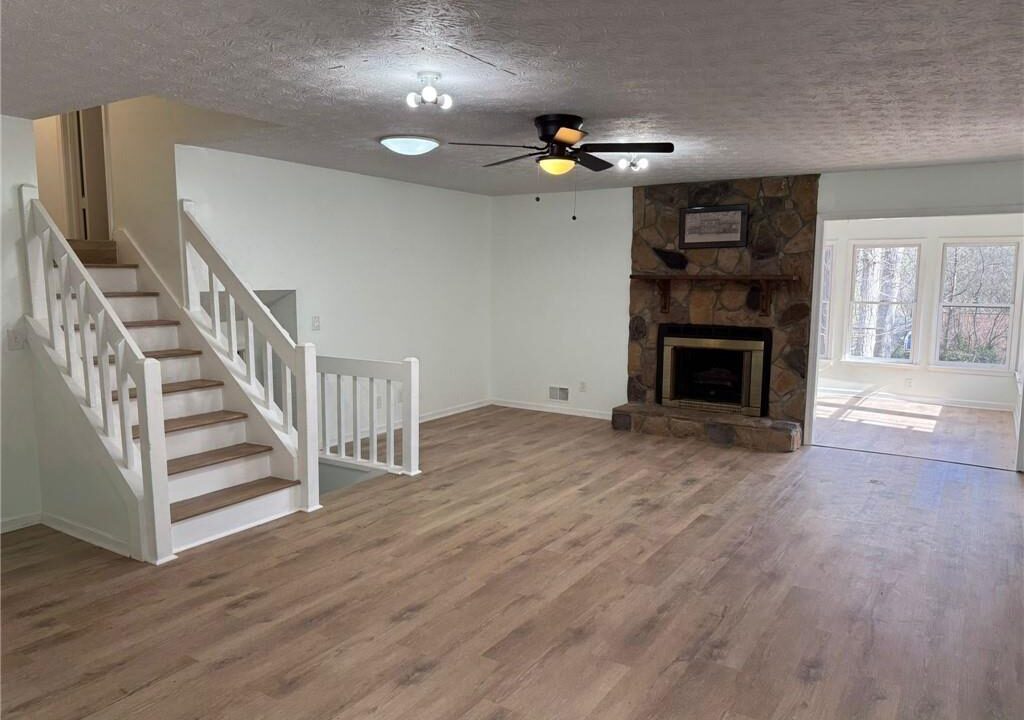 296 Grist Mill Lane Lawrenceville, GA 30046-5563 in Viguie Realty (3)