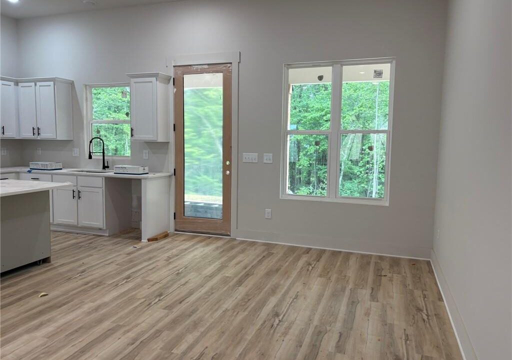 Viguie Realty 111 Willow Leaf Drive Buchanan, GA 30113-5229 (12)