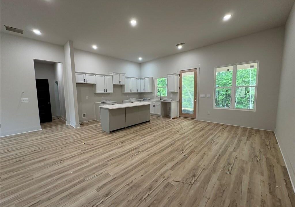 Viguie Realty 111 Willow Leaf Drive Buchanan, GA 30113-5229 (4)