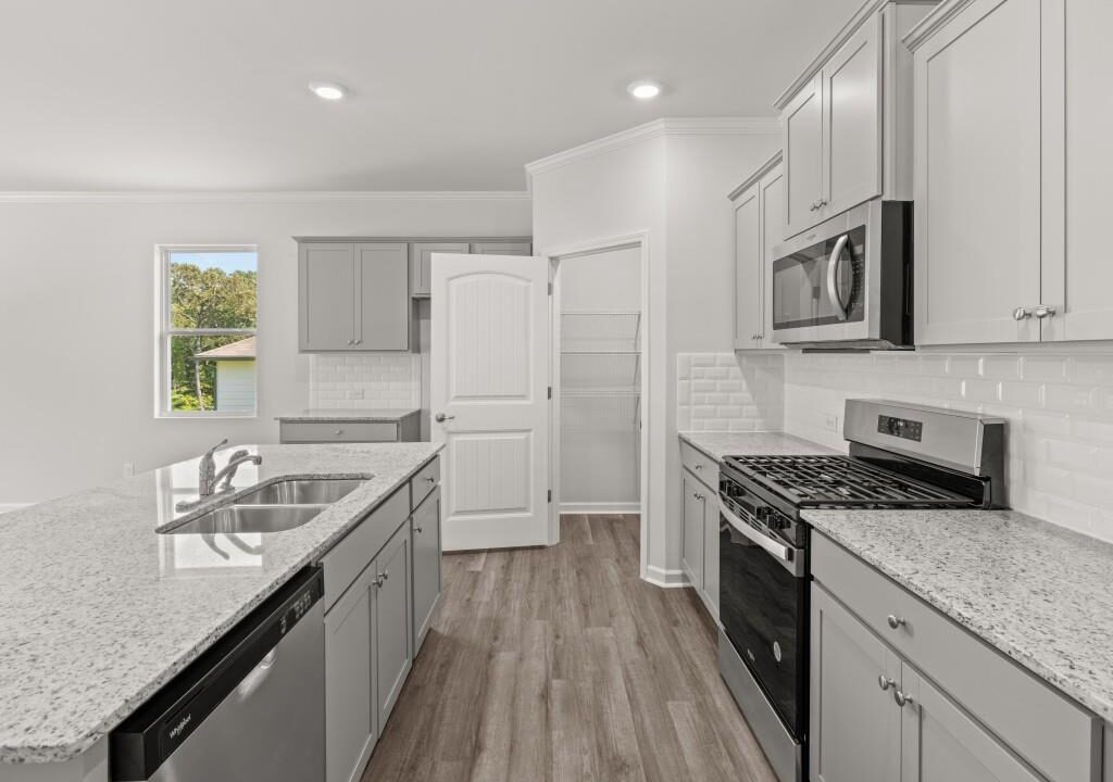Viguie Realty 324 Majestic Oak Circle, Dallas, GA 30132 (8)